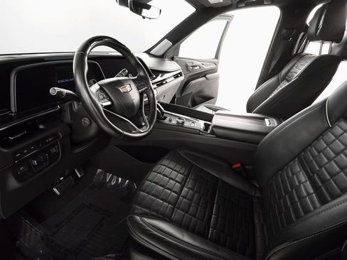 Used 2023 Cadillac Escalade V AWD/4WD image 10