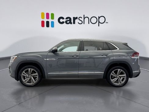 Used 2024 Volkswagen Atlas Cross Sport SEL R-Line image 2