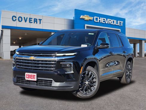 New 2026 Chevrolet Traverse LT w/ Sun and Wheel Package FWD image 1