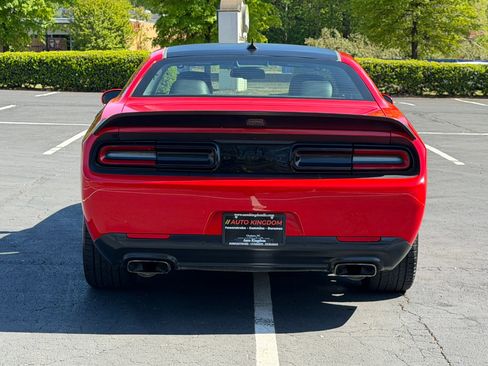 Used 2018 Dodge Challenger T/A image 7