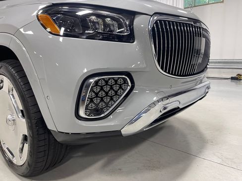 Certified 2024 Mercedes-Benz Maybach GLS 600 4MATIC image 11