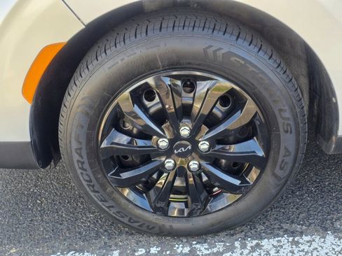 Used 2020 Kia Soul LX FWD image 9