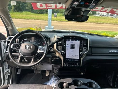 Used 2024 RAM 2500 Laramie w/ Safety Group AWD/4WD image 38