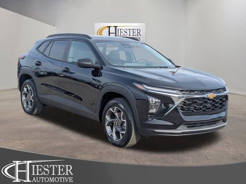 New 2026 Chevrolet Trax LT w/ Driver Confidence Package image 1