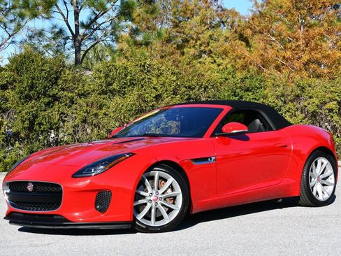 Used 2019 Jaguar F-TYPE Convertible image 21