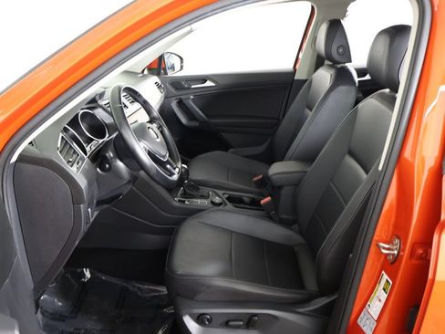 Used 2019 Volkswagen Tiguan SE AWD/4WD image 27