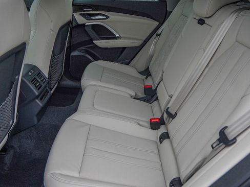 New 2025 Audi Q5 Premium Plus image 22