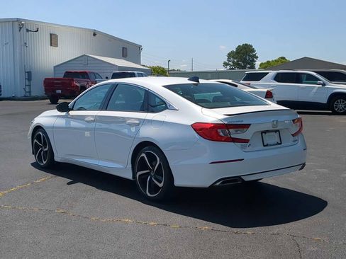 Used 2022 Honda Accord Sport image 6