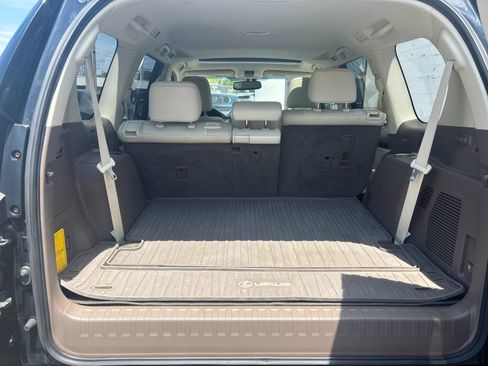 Used 2019 Lexus GX 460 Premium w/ Premium Package AWD/4WD image 16