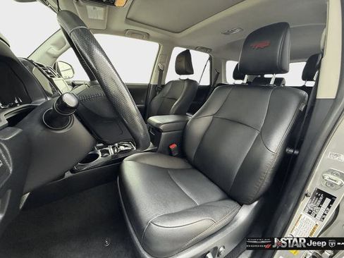 Used 2024 Toyota 4Runner TRD Off-Road Premium w/ Moonroof Package AWD/4WD image 10
