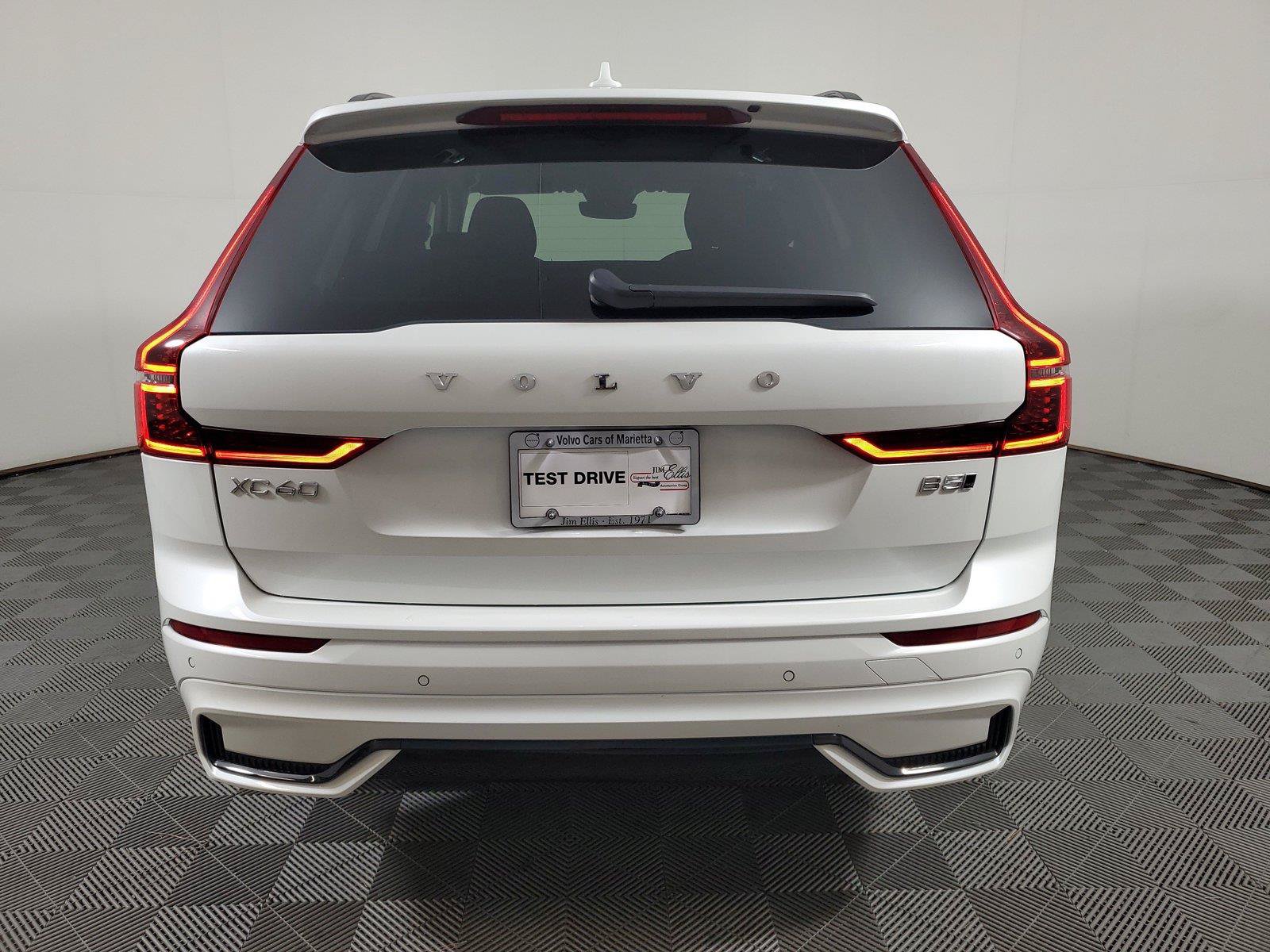 Used 2026 Volvo XC60 B5 Core w/ Climate Package AWD/4WD image 5