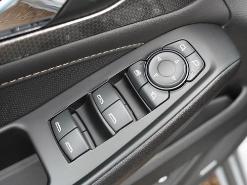 Certified 2023 Chevrolet Traverse Premier image 25