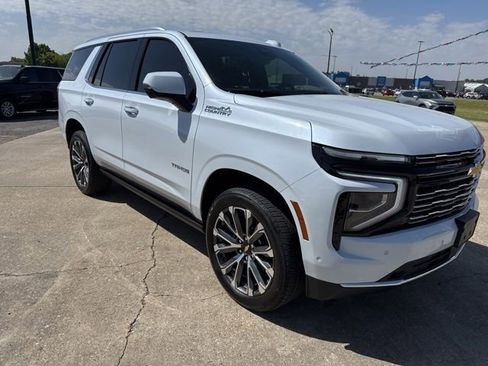 Used 2026 Chevrolet Tahoe High Country AWD/4WD image 8