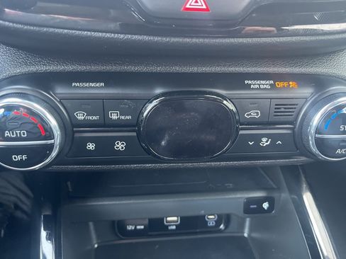 Used 2023 Kia Soul S image 18