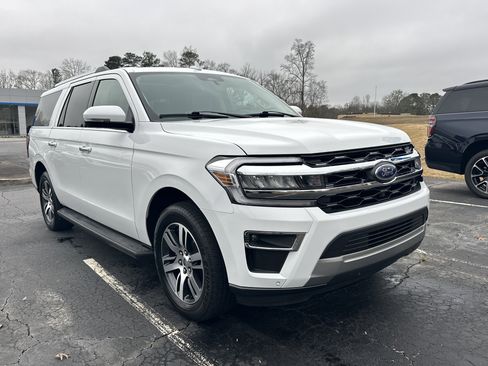 Used 2024 Ford Expedition Max Limited image 2