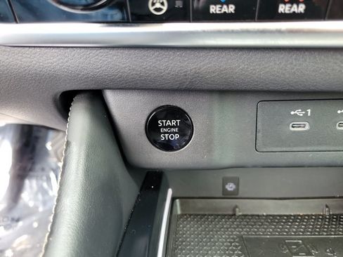 Used 2024 Nissan Rogue Platinum w/ Platinum Premium Package FWD image 36