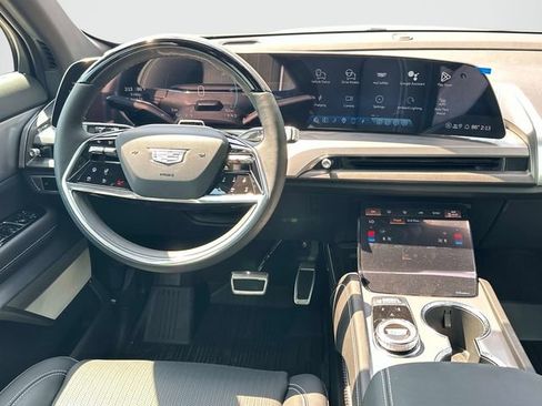 New 2026 Cadillac Vistiq Sport w/ LPO, Floor Liner Package AWD/4WD image 2