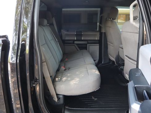Used 2018 Ford F150 XLT AWD/4WD image 24