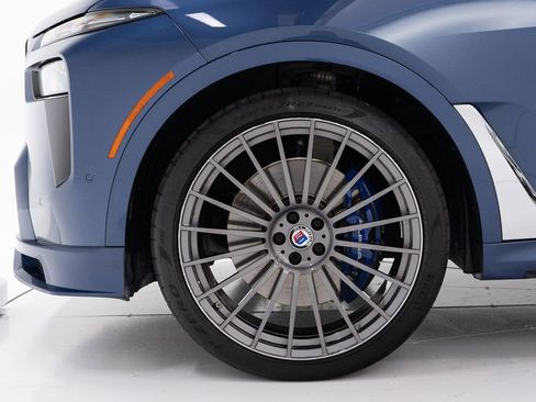 Used 2025 BMW ALPINA XB7 AWD/4WD image 44