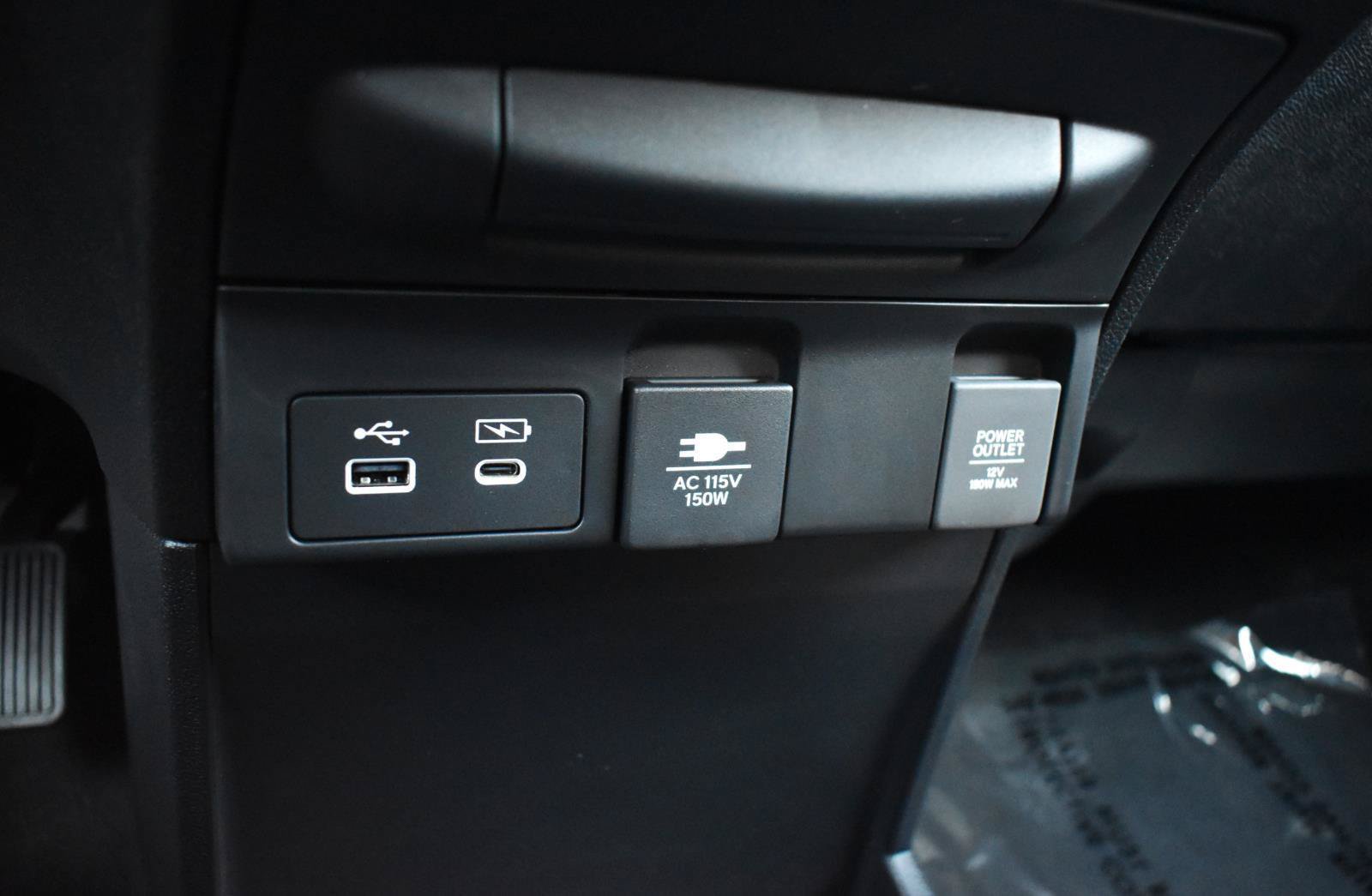 New 2026 Honda Odyssey Touring image 9