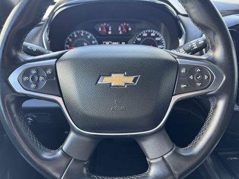 Certified 2023 Chevrolet Traverse LT FWD image 35