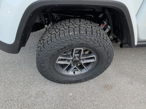 New 2026 Jeep Gladiator Mojave AWD/4WD image 21