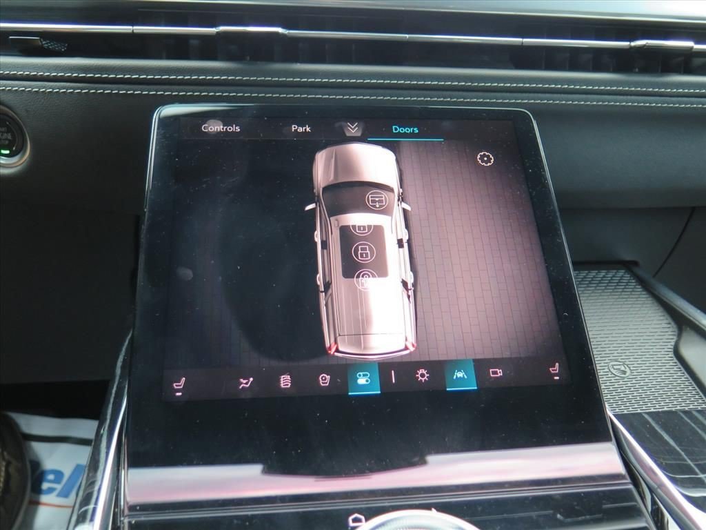 Certified 2025 Cadillac Escalade Sport w/ Touring Package AWD/4WD image 18