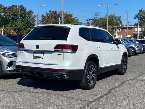 Certified 2023 Volkswagen Atlas SEL image 3
