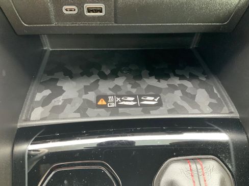 Used 2023 Chevrolet Colorado Z71 w/ Z71 Convenience Package 2 image 29