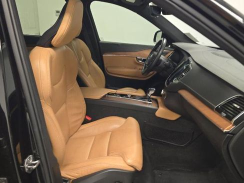 Used 2019 Volvo XC90 T6 Inscription w/ Protection Package Premier image 8