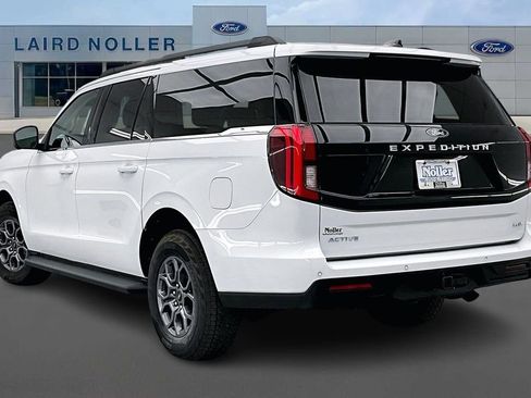 New 2025 Ford Expedition Max Active image 3