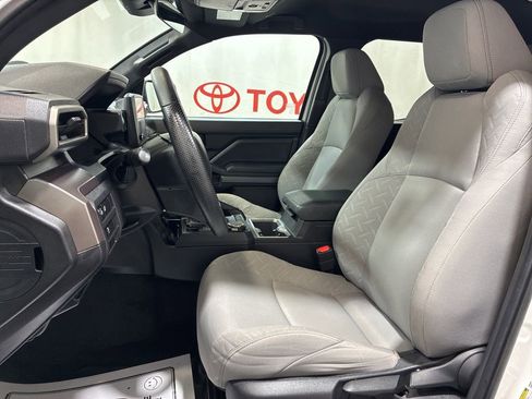 Used 2024 Toyota Tacoma SR5 AWD/4WD image 23