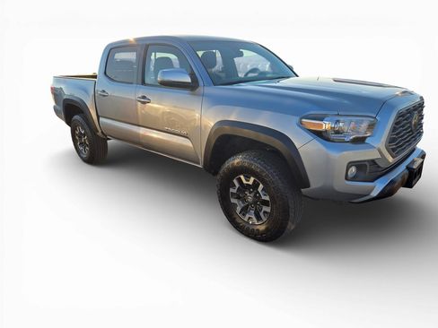 Used 2023 Toyota Tacoma TRD Off-Road w/ Technology Package image 2