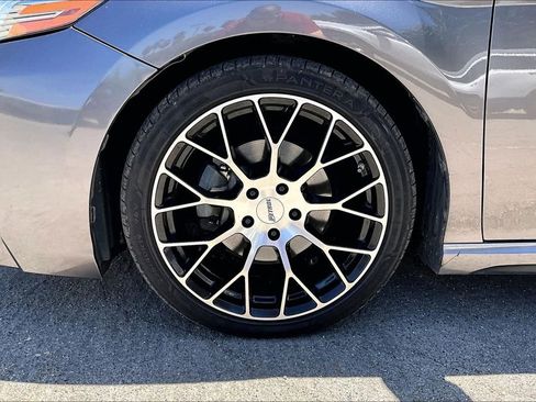 Used 2018 Toyota Camry XSE FWD image 8