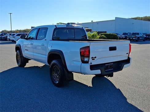 Certified 2023 Toyota Tacoma 4x4 Double Cab image 4