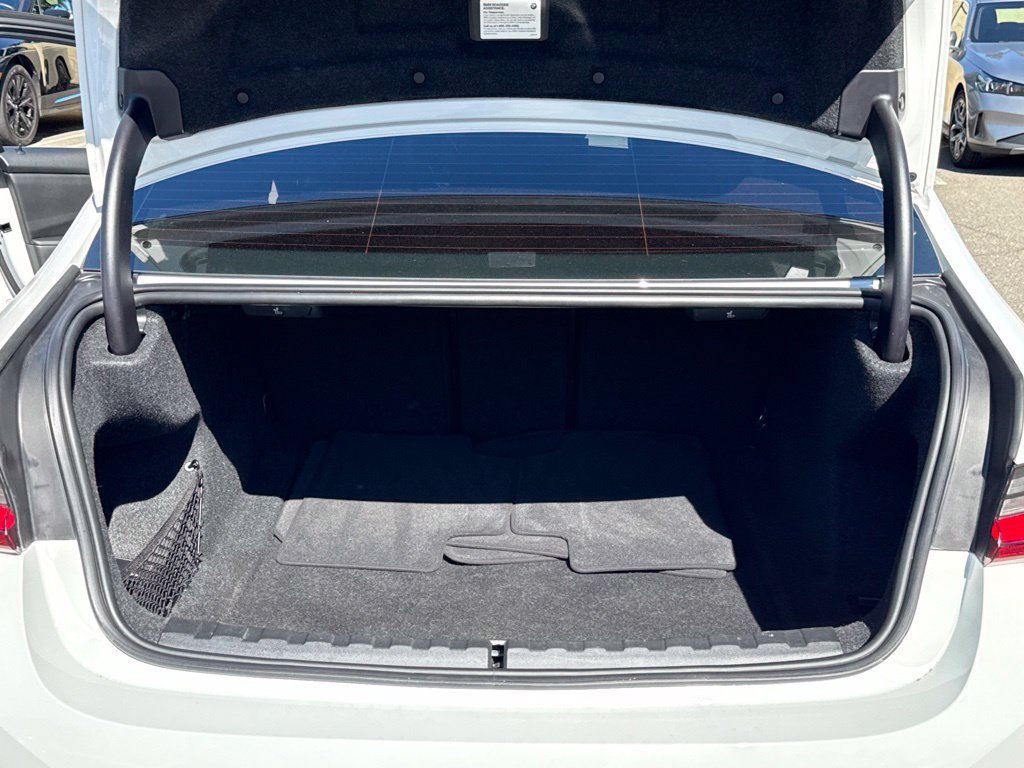 Certified 2024 BMW 330i Sedan RWD image 15