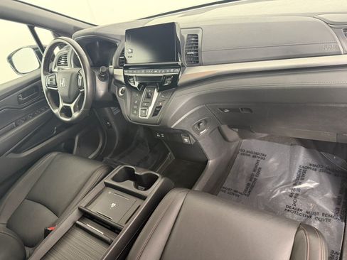 Used 2025 Honda Odyssey Sport-L image 11