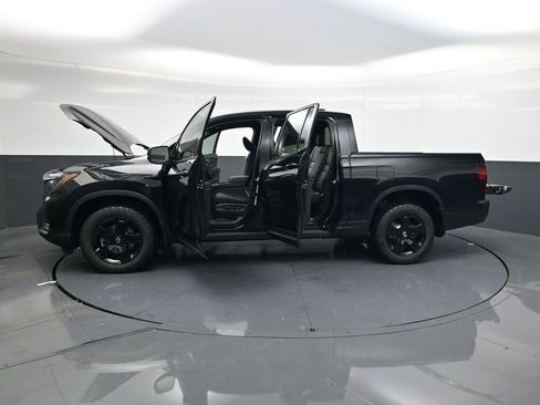 Used 2026 Honda Ridgeline Black Edition image 38