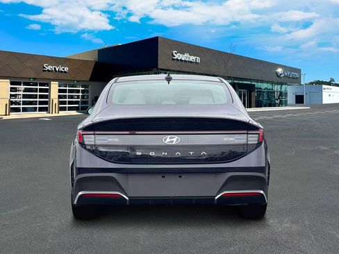 New 2026 Hyundai Sonata SE FWD image 7