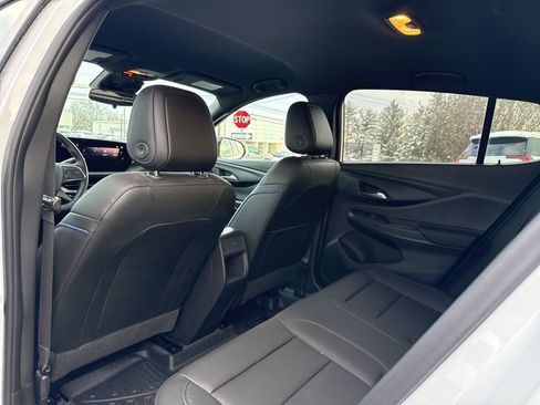 Used 2024 Buick Envista Sport Touring w/ Convenience I Package image 16
