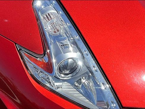 Used 2014 Nissan 370Z Coupe image 26