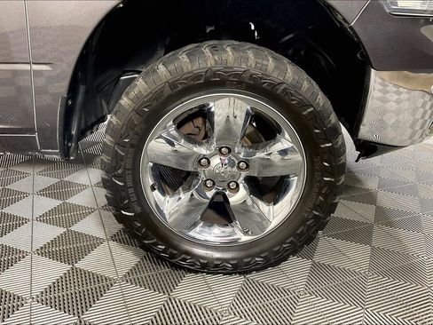 Used 2018 RAM 1500 Big Horn AWD/4WD image 11