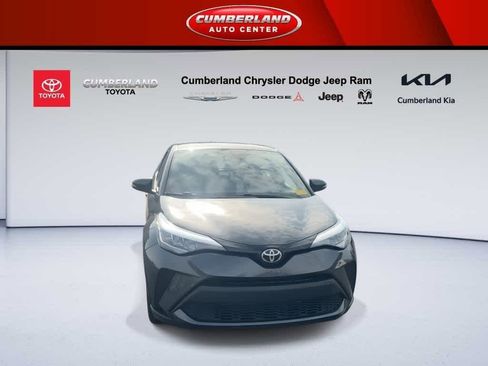 Used 2021 Toyota C-HR XLE image 3