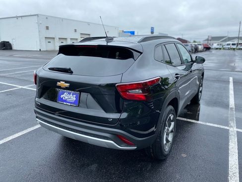 New 2026 Chevrolet Trax LT w/ LT Convenience Package FWD image 7