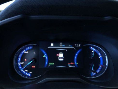 Certified 2025 Toyota RAV4 XLE AWD/4WD image 29