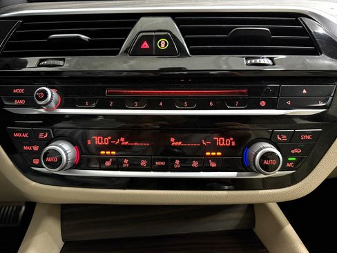 Used 2017 BMW 540i image 29