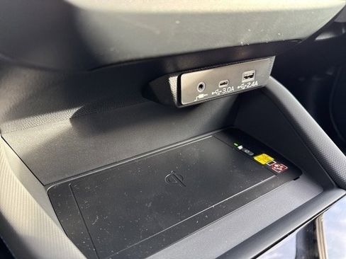 New 2025 Subaru Forester Premium image 24