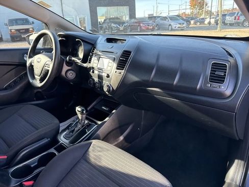 Used 2017 Kia Forte LX w/ LX Popular Package image 20