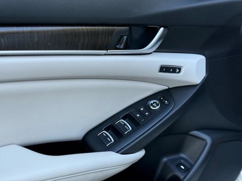 Used 2022 Honda Accord EX-L image 19