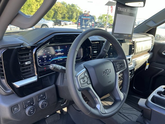 Used 2023 Chevrolet Silverado 1500 RST w/ Protection Package AWD/4WD image 10